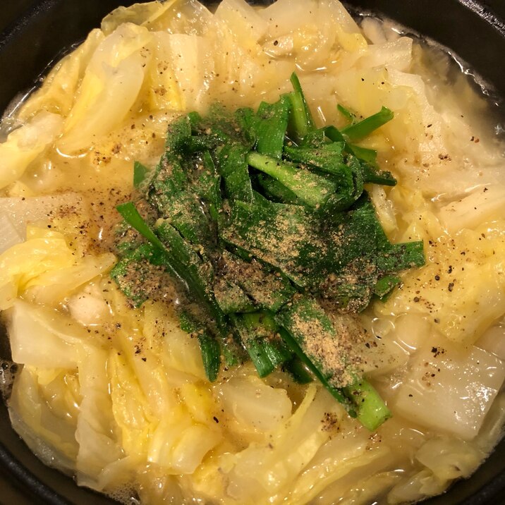 野菜たっぷり♫白菜とニラのクタクタにんにくスープ